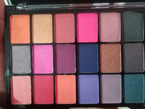 Professional Eye Shadow Pallet