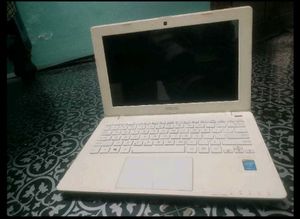 LAPTOP 💻X200LA i3 Need Battery 🔋