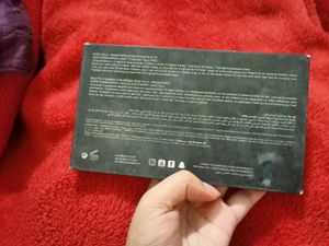 Huda Beauty Rosegold Remastered Palette