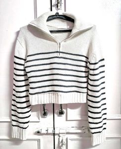 off white pretty sweater 🤌🏼