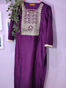 Elegant Purple Embroidered Kurta