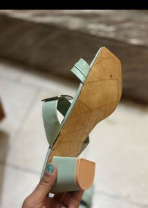 Mint Green heels 👠