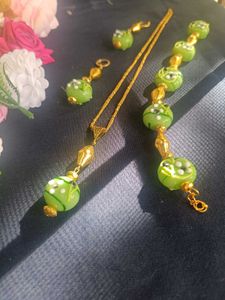 green and gold big glass Jewellery Set