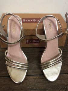 Gold Shoes Size UK6  37