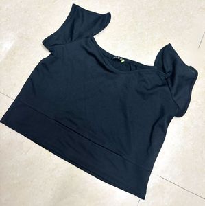 Chic Black Cutout Crop Top