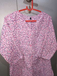 Floral Print kurta (with freebie)