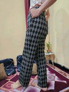 Patterned Casual Pants