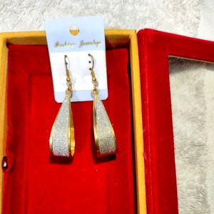 Elegant Gold-Tone Teardrop Earrings