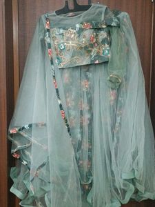 Lhenga Choli With Dupatta And Sleeves
