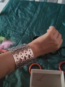 Set Of Bangles