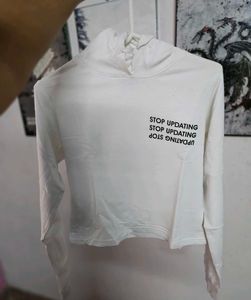 Stylish White Sweatshirt