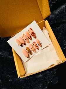 Designer Press-On Nail Set