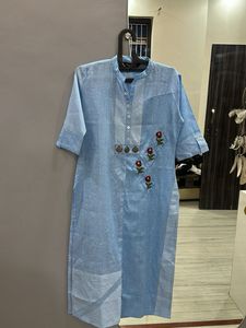 Floral Embroidered Kurta