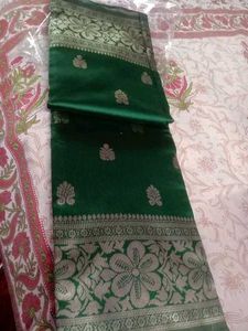 Elegant Green Banarasi Saree 💞