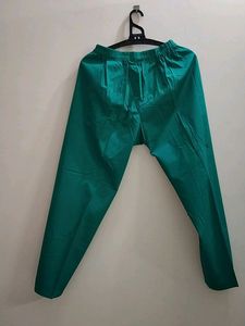 Women&#39;s Solid Mid Rise Cotton Pant