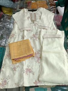 Floral Kurta Set