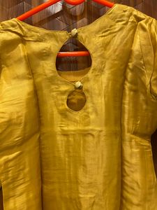 Mustard Yellow Kurta And Pants Set With Printed Du