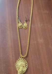 Set Of 4 Necklace And Earrings