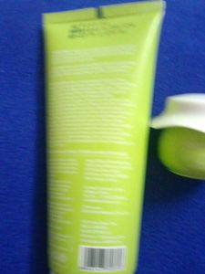 Dot And Key Gel Face Wash &amp; Freebie Moisturizer