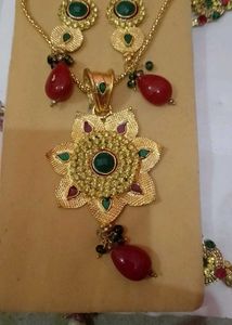 Red &amp; Gold Jewelry Set