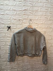 Full high-quality, grey knit sweater 🕷️🕸️‼️