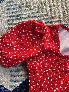 Red Heart Print Puff Sleeve Top