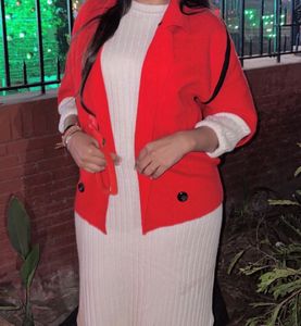 Elegant Beige Knit Midi Dress