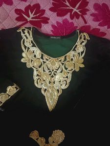 Boutique Stitch Kashmiri Pheran Kurta