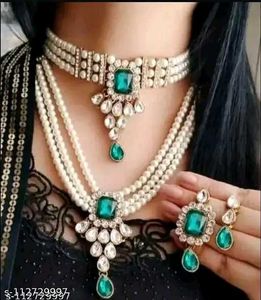 Emerald Pearl Jewelry Set