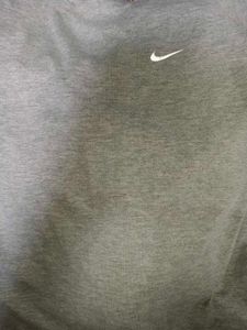 S/ M Nike Grey Everyday T-Shirt