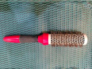 Curling Comb With Metal Spikes