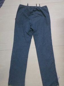 women blue denim pant