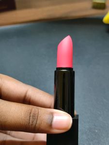 Nykaa So Matte Pink Brat Lipstick
