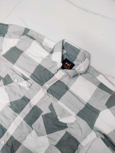 Classy Unisex Checks SHIRT✨🤍