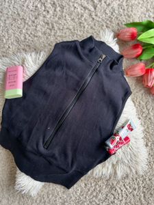 Sleeveless Zip-Up Sweater