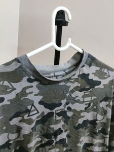 Mens camouflage tshirt