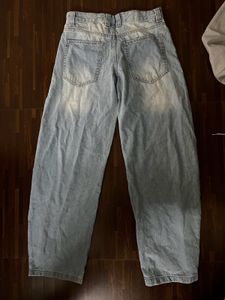 baggy barrel jeans from bershka