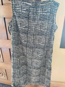 Chic Sleeveless Dress