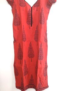 SIMPLE LADIES TOP