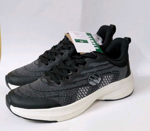 Stylish Black Sport Shoes size 7 🔥