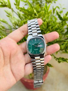 Vintage Omega Seamaster Quartz Watch