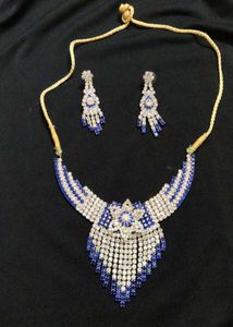 Sparkling Necklace Set