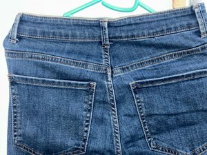 Jean At Amazing Price