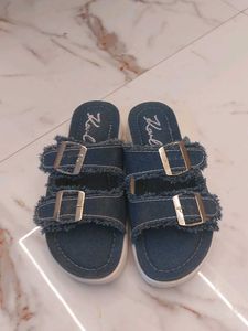 Denim flat