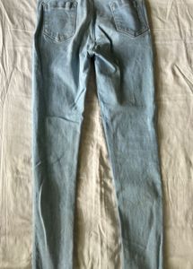 BLUE SKINNY JEANS