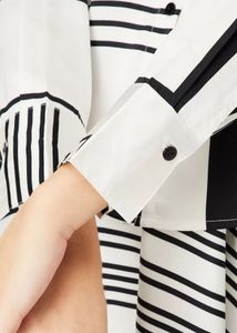 Chic Geometric Print Shirt