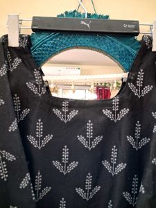 🆕 Woolen back pearl lace U shape neck short kurti