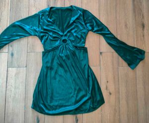 Elegant Emerald Green Cutout Dress