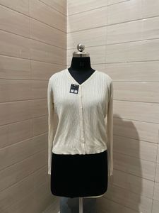 Pintresty korean  🌸Elegant Cream Cardigan