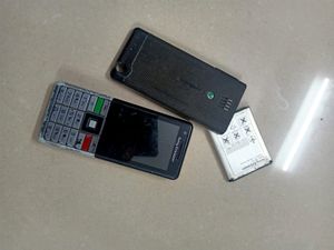 Old Is Gold Antic Sony Ericsson J105i Working Condition